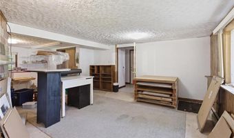 18 Continental Dr, Middletown, RI 02842