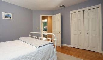 5 ODonnell Rd, Middletown, RI 02842