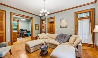 527 E High St, Ashley, OH 43003