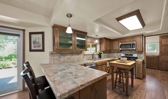 6710 Whispering Canyon Dr, Anderson, CA 96007