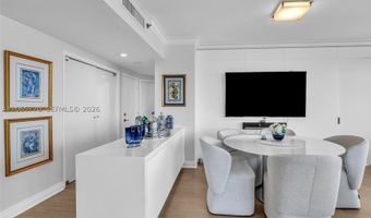 2000 Island Blvd 2006, Aventura, FL 33160