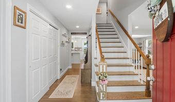252 Wolf Rock Rd, Exeter, RI 02822