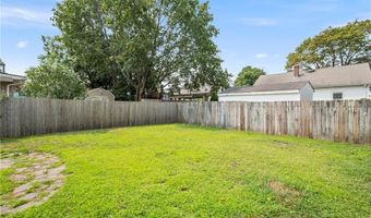 30 Stanley St, Pawtucket, RI 02861