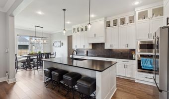 5015 Castaway Bay, Benton, AR 72019