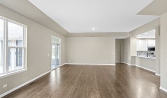 2660 Harnish Dr, Algonquin, IL 60102