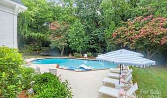 3605 Hampton Manor Dr, Charlotte, NC 28226
