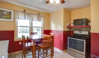 941 Douglas St, Alton, IL 62002