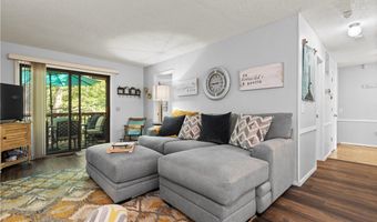 10 Victoria Ln, Bella Vista, AR 72715