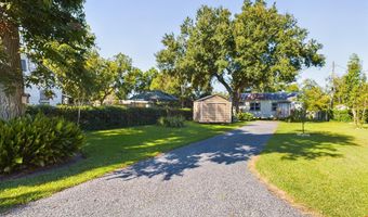 706 S St Charles St, Abbeville, LA 70510