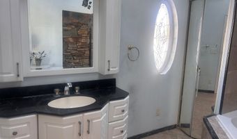 208 Winding Dr, Alexandria, IN 46001