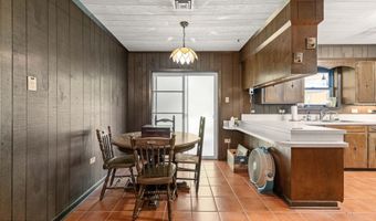 1912 Mimosa St, Abbeville, LA 70510