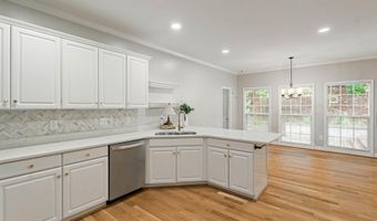 211 WEATHERLY CLUB Dr, Alabaster, AL 35007