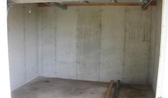 525 Valley View Ave, Baltic, SD 57003