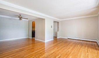 1249 Island Dr 101, Ann Arbor, MI 48105
