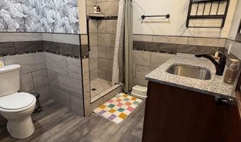 1524 Beechwood Dr, Aurora, NE 68818