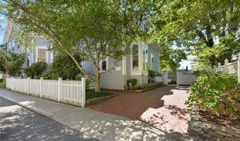 83 John St, Newport, RI 02840
