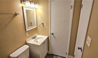 1208 Westshore Dr, Ashtabula, OH 44004