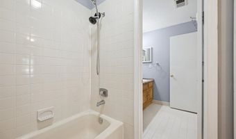 25 SPRUCE Ct, Bedminster, NJ 07921