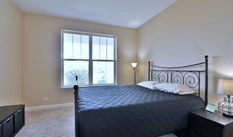 222 N Sunset Ln, Addison, IL 60101