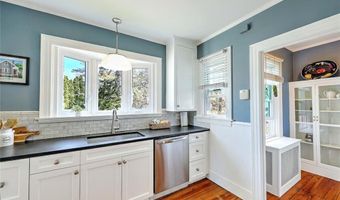 32 Chapin Rd, Barrington, RI 02806