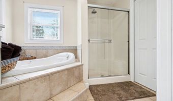 2516 Vanhorn Ct, Allegan, MI 49010