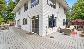 1346 Diamond Dr, Arcata, CA 95521