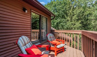 76 Pape Dr, Atlantic Highlands, NJ 07716
