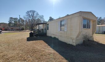 23-73 Newton Trl, Andrews, SC 29510