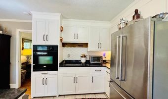 121 Woodland Way, Abbeville, SC 29620