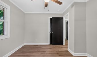 128 Englewood Dr, Archdale, NC 27263