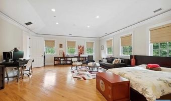 31 Marie Major Dr, Alpine, NJ 07620
