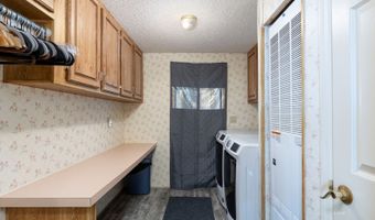 402 W Cedar St, Carlin, NV 89822