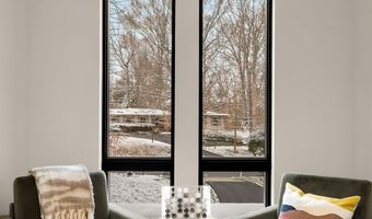 6916 CARMICHAEL Ave, Bethesda, MD 20817