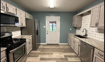 2704 Timbermist Cir, Benton, AR 72015