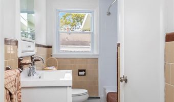 30 Stanley St, Pawtucket, RI 02861