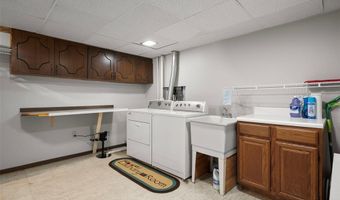 288 Brightfield Dr, Ballwin, MO 63021