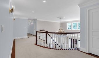 41 Marlpit Pl, Middletown, NJ 07748