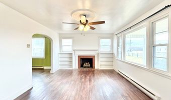 2608 Hinton Rd, Athens, WV 24712