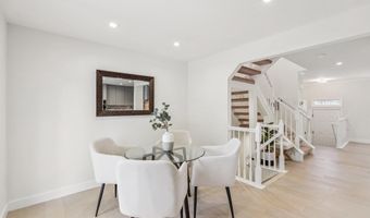 43501 POSTRAIL Sq, Ashburn, VA 20147