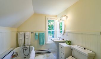 124 Union St, Belfast, ME 04915