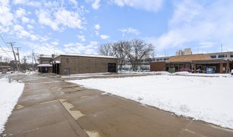 27 W530 High Lake Ave, Winfield, IL 60190