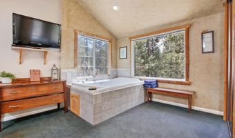 43630 Rainbow Ln, Angelus Oaks, CA 92305