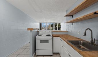111 KAHULUI BEACH Rd D225, Kahului, HI 96732