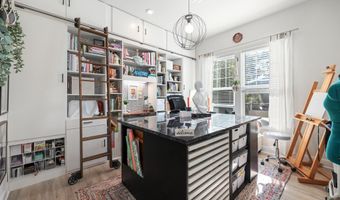 24596 WATEROAK Pl, Aldie, VA 20105