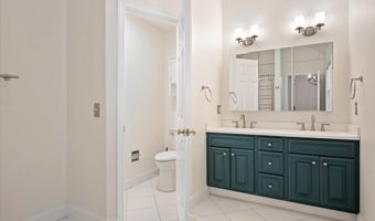54 Trillium Trl, Bangor, ME 04401