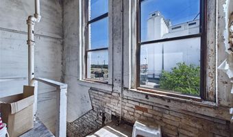 119 W 3rd St, Alton, IL 62002