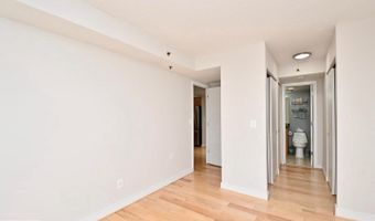 7500 WOODMONT Ave S712, Bethesda, MD 20814