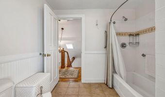 27 Highview Ter, Belfast, ME 04915