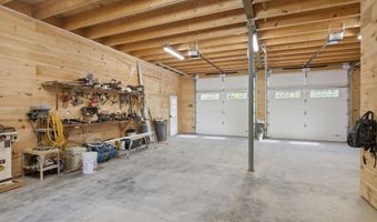 766 Masterson Rd, Barnard, VT 05031