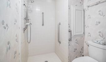 2115 Nature Cove Ct 206, Ann Arbor, MI 48104